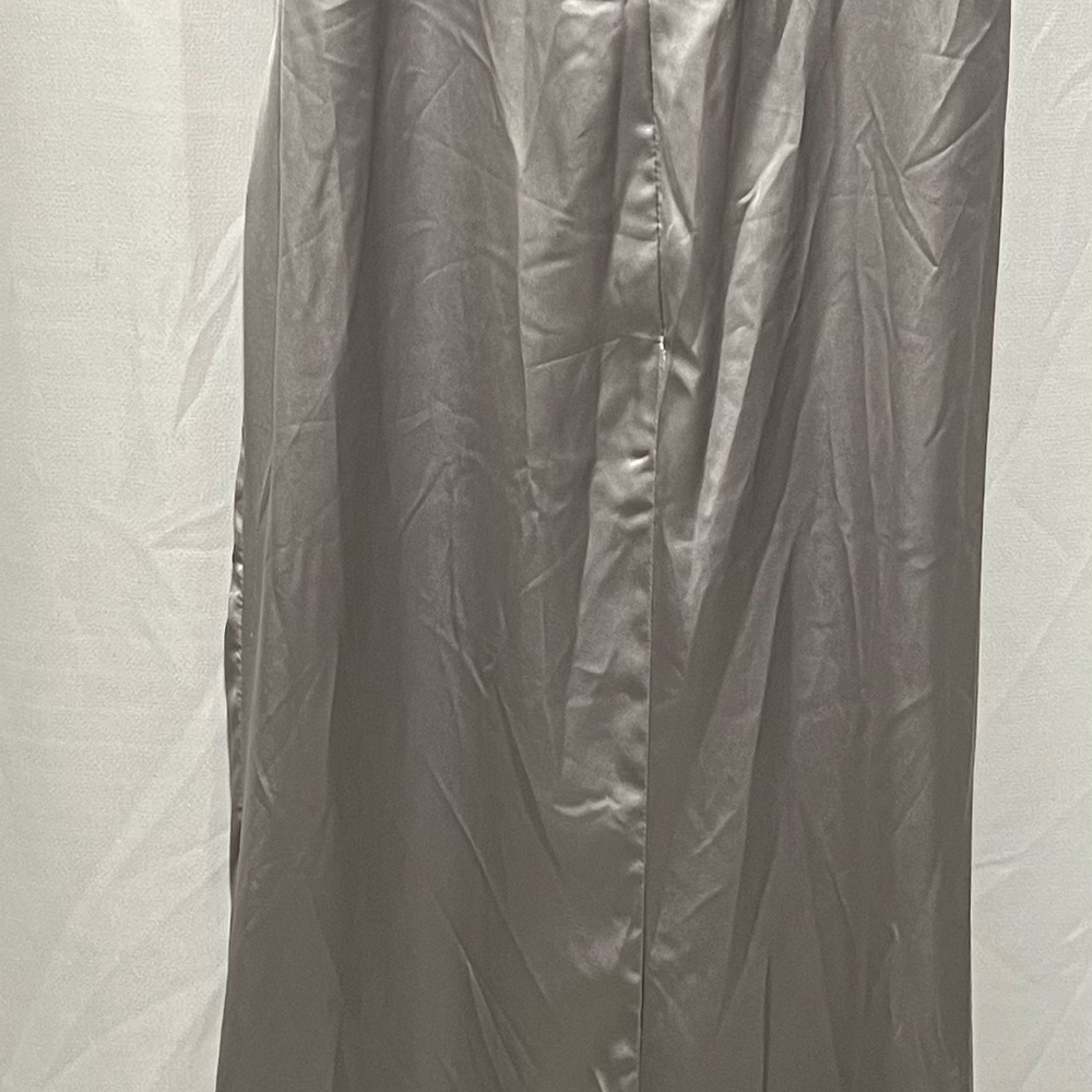 Mac Duggal Silver gown sz 10. 
Get ready for prom or graduation parties!! - Picture 3 of 6